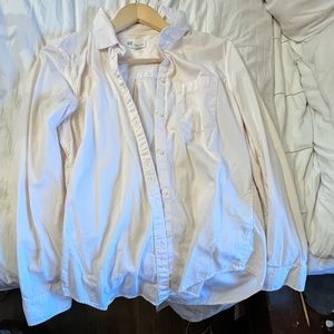 Gap fitted boyfriend button up shirt pale pink